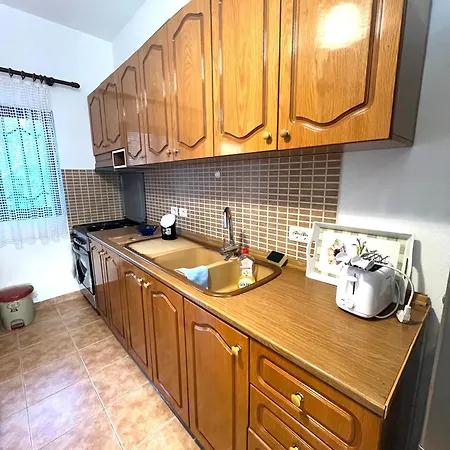 Arsi House Baks-Rrjoll