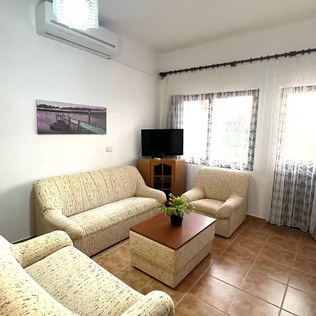 Arsi House *
